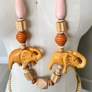 Novelty Vintage African Safari Tribal Elephant Wooden Hand Carved Necklace